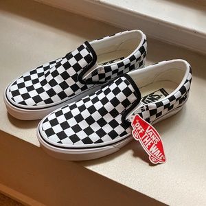 NWT Checkered Vans Classic Slip-Ons